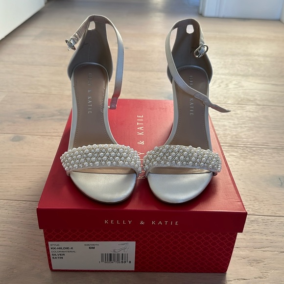 Kelly & Katie Shoes - NWT Pearl Wedge Sandals